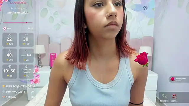 Miabloom19_ webcam