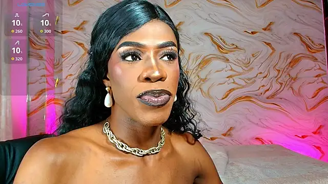 EbonyHansNight webcam