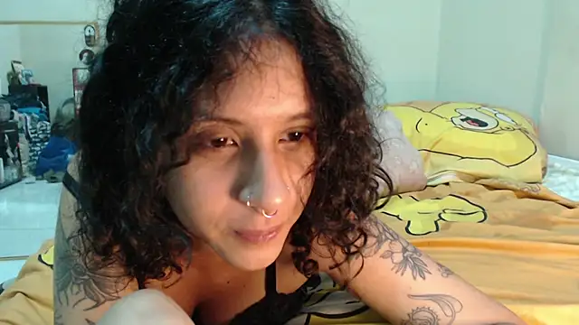 AlinaWoolf_
