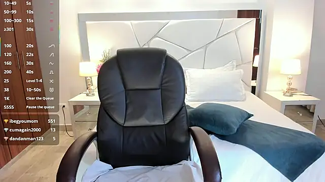 Natasha_Kiim_ webcam