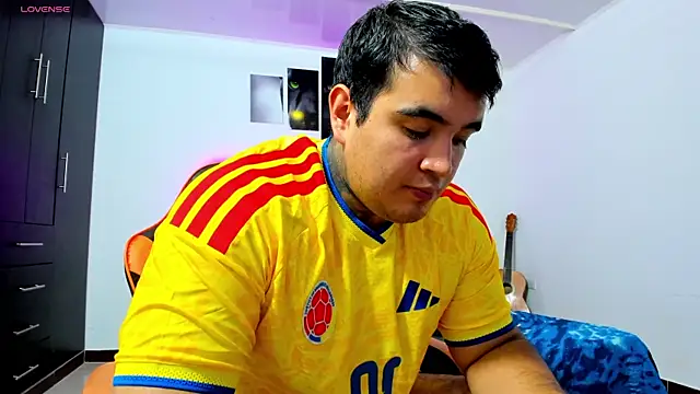 thiago__cp01 live cam on StripChat
