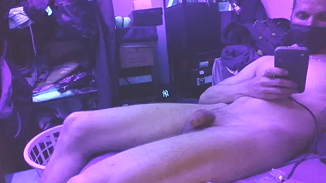 Cloudd_Kingg_Iceyyy webcam