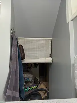 tongueispowerr6d9 webcam