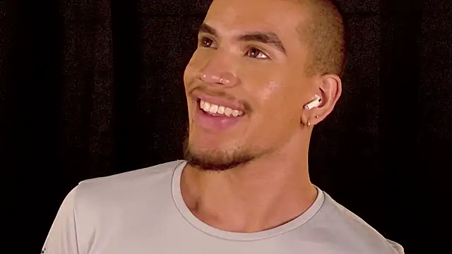 Bruno___69 webcam