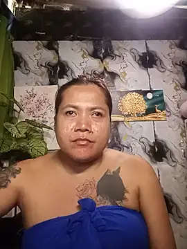 TabooSHOWgirl18 webcam