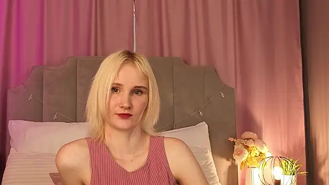 CrystalLili webcam