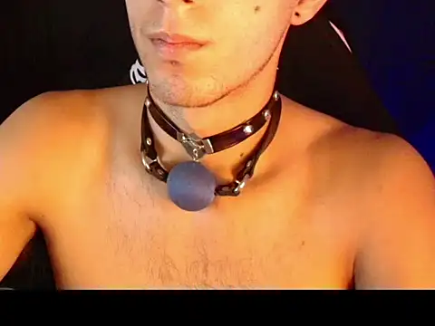 dark_men1 webcam