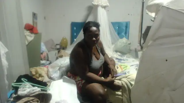 rachelexoticgirl live cam on StripChat
