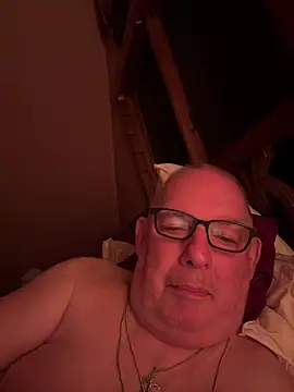 CharlieWeaver22 webcam