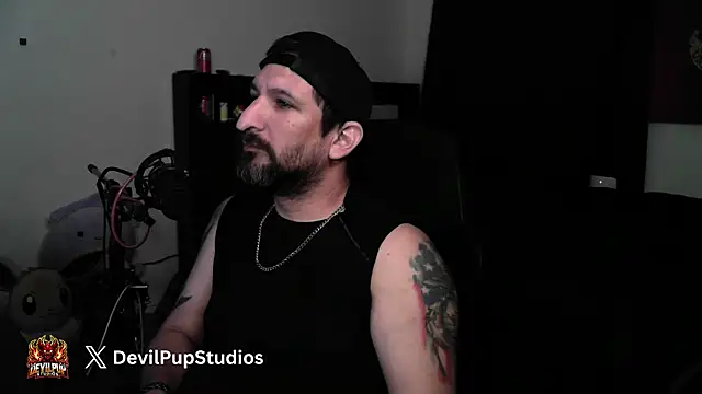 DevilPup75_ webcam