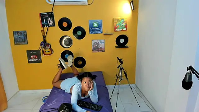 lilithevil32 webcam