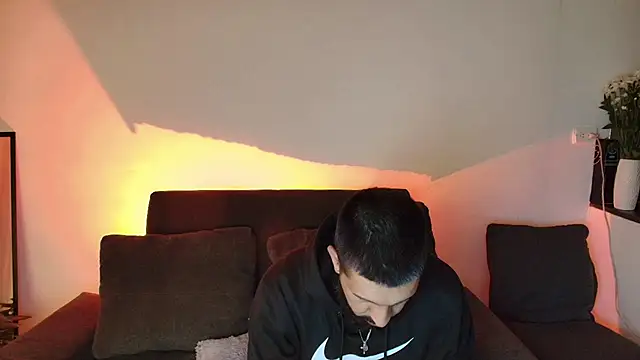 Alyssa_and_DAngelo webcam