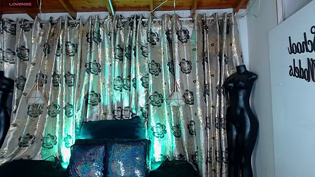 Hecate_doll webcam