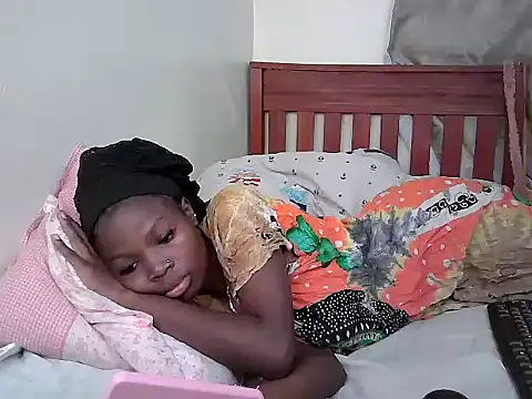 queen_zuri01