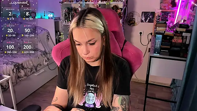 ChloeKohaku webcam