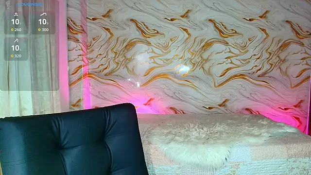 EbonyHansNight webcam