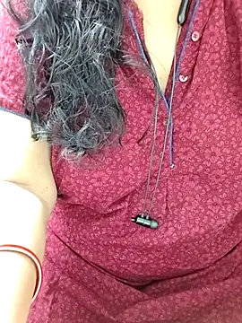 Reshma-09 webcam