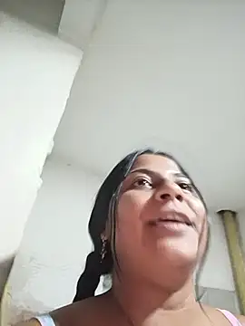 Giselabrunette25 webcam