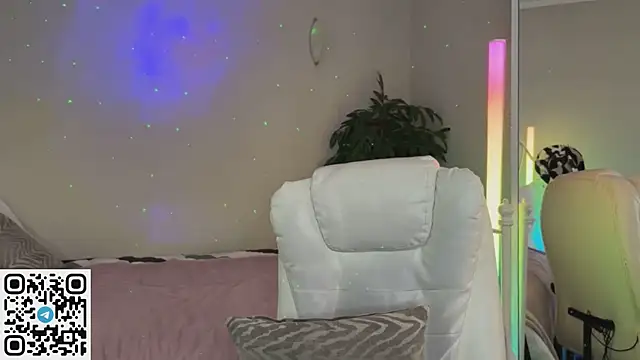 _Vikky_Moon_ webcam