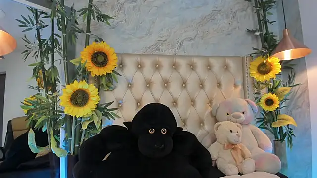 LittleeJaz webcam
