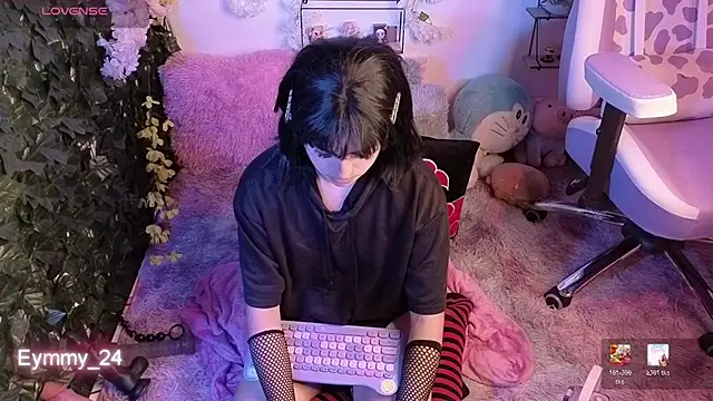Eymmy_24 webcam