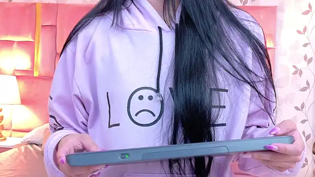 LaylaaDoll webcam