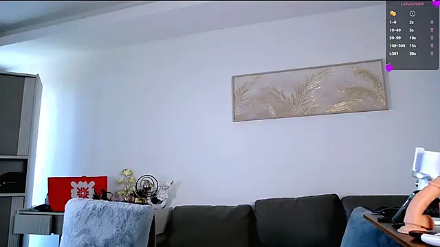 MinaGloww webcam