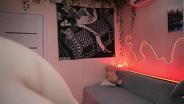 Alexa_Sparkle webcam