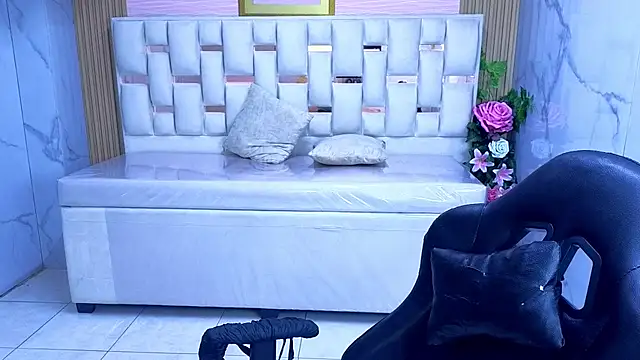 sarita_09_s webcam