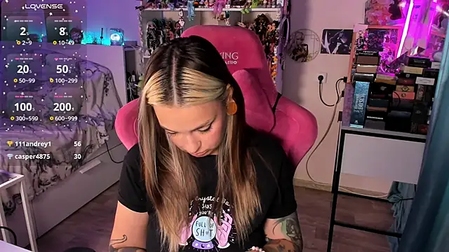 ChloeKohaku webcam