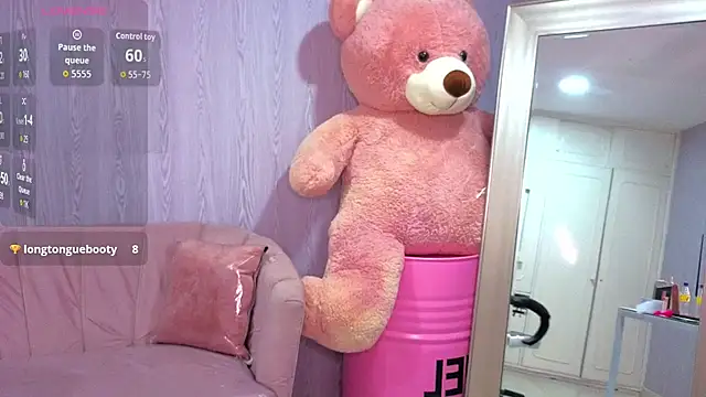 lia_harper_t live cam on StripChat