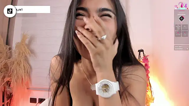 Alexandra_ra webcam