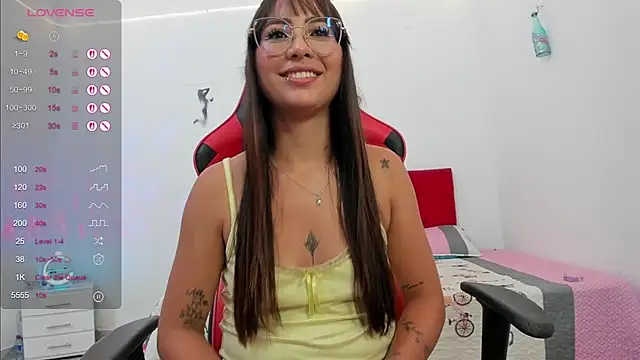 Sweet_Coral_ live cam on StripChat