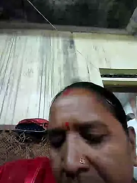 loomaraj - Loomaraj's free webcam - UK Sex Cams