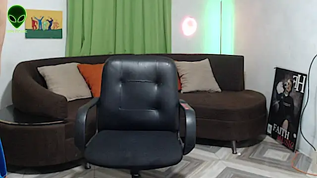 alpha_zom webcam