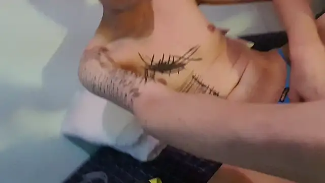 cheekyboyx webcam