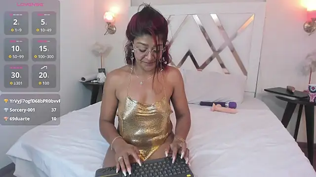 Sky_Collins_ webcam