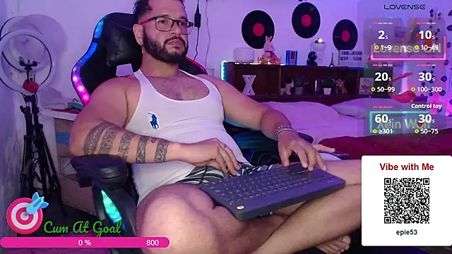 Xein_WoIf live cam on StripChat
