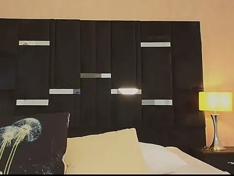 lilithrouse_ webcam