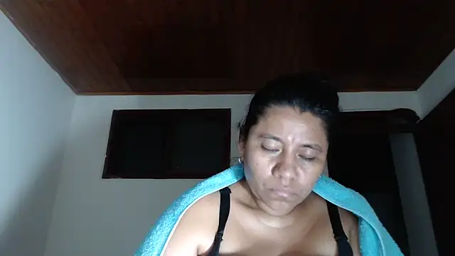 adrixxx38 webcam