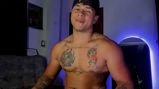 Dominic_Biker__ webcam