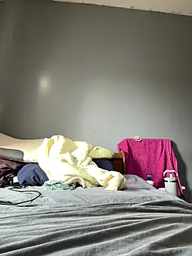busty-bella1 webcam