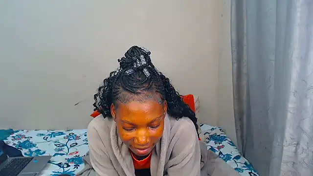 SexyKiara00 webcam