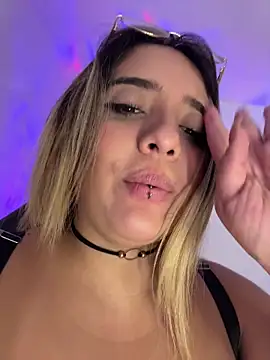 _Ninasanz webcam