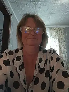 MilashkaCutie50 webcam