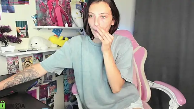 Bella_Firee webcam