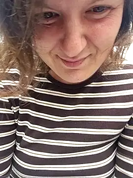 Sweettinydiamond webcam