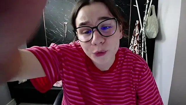 littleviki7 webcam