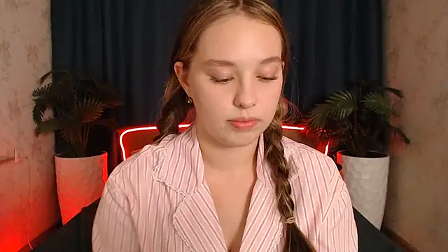 PureLedy webcam