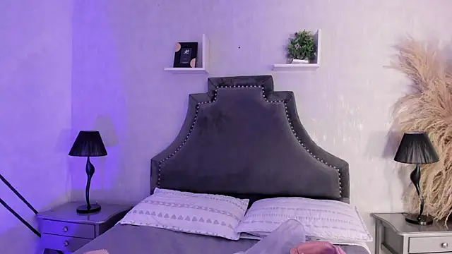 SarahCastro1_ webcam